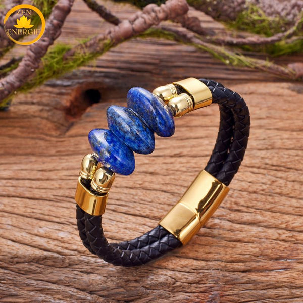 alt="Bracelet en cuir noir avec perles en lapis lazuli bleu et fermoir doré"
