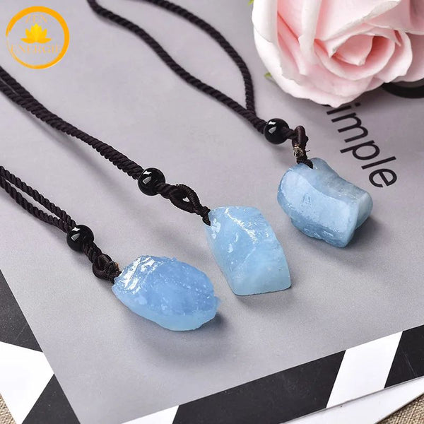 pendentif en pierre de cristal de roche brute∣ Zenbienetre.com