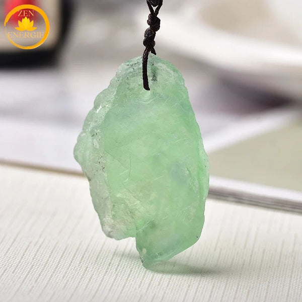 pendentif en pierre de cristal de roche brute∣ Zenbienetre.com